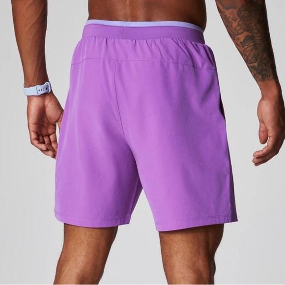 Fabletics The 7” Fundamental Short II Lined Cosmic Shower Size 3X Phone Holder - Picture 3 of 11